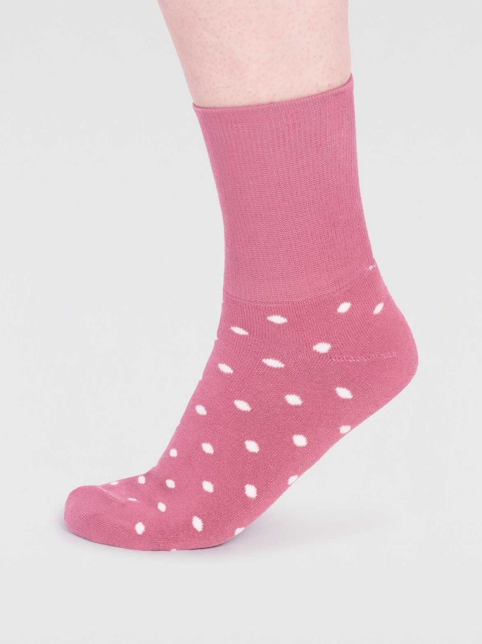 chaussettes à pois rose