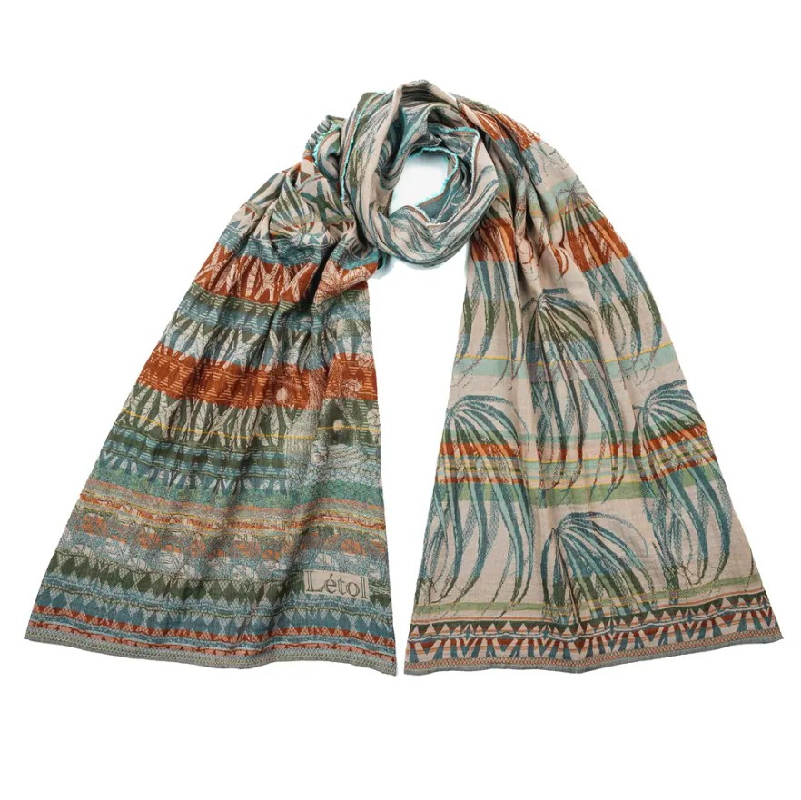 Etole Pierrette aigue marine 1