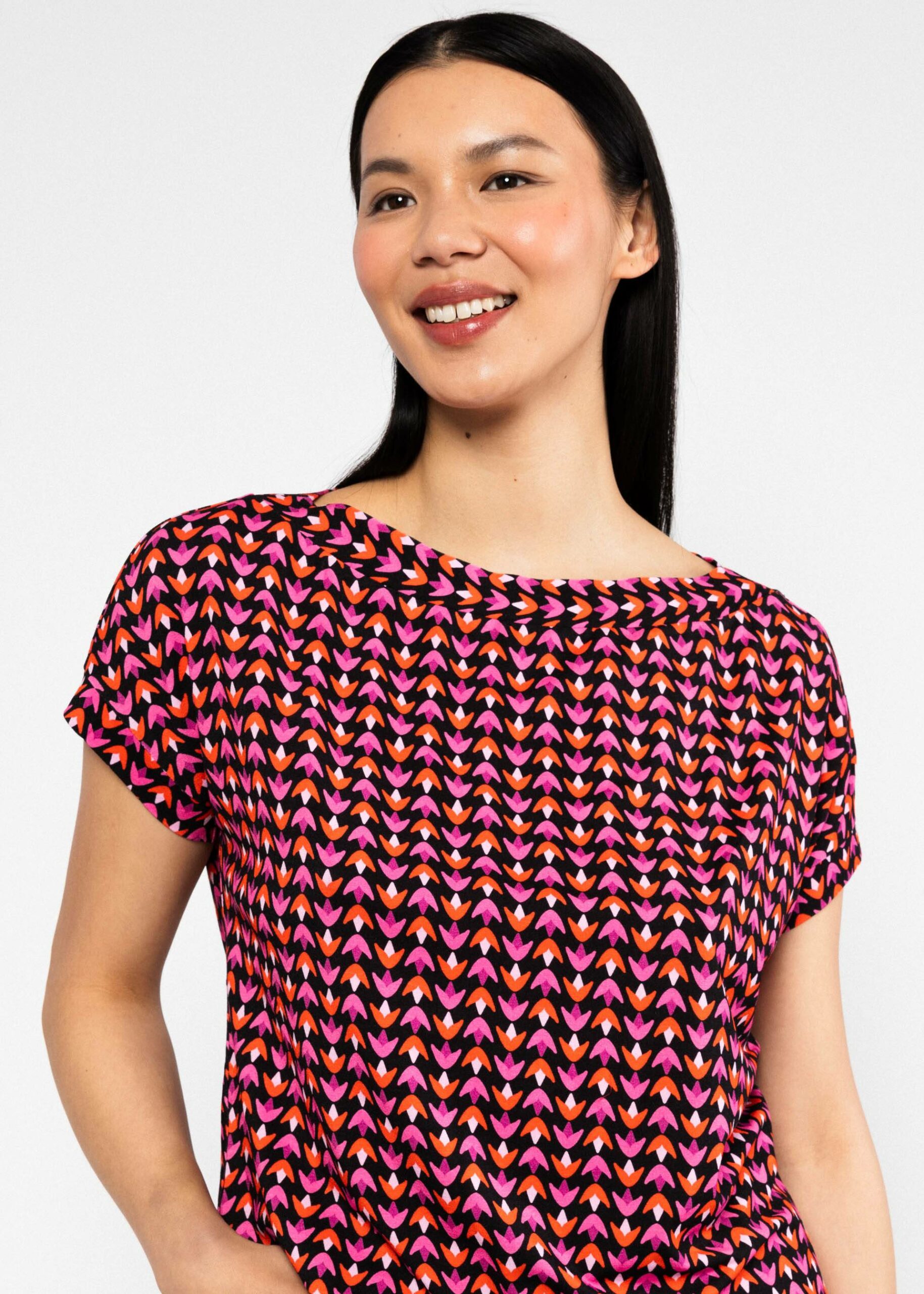 blutsgeschwister_flowgirl_pure_primrose_shirts_schwarz_189947_412400