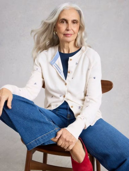 cardigan lulu brodé coeurs White Stuff 4